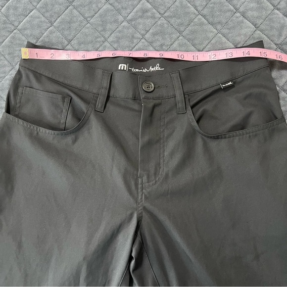 Travis Mathew Open To Close Pants Mens 30x32 Black Chino Golf Performance Preppy - Picture 12 of 13